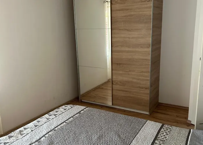 Apartament Bella *